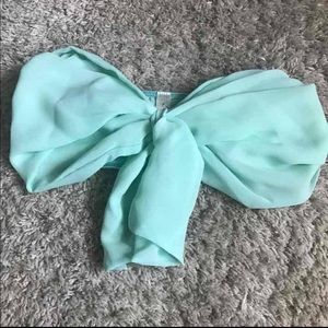 BOW CROP TOP